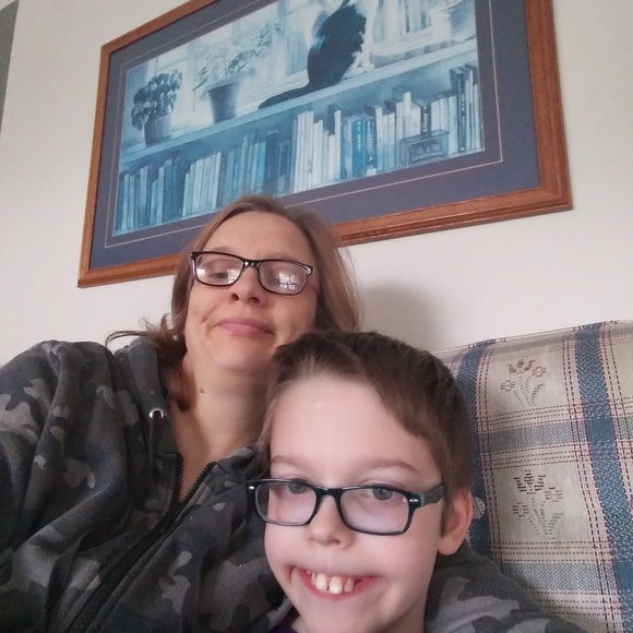 Meet your Posher, Debra - Picture 1 of 1